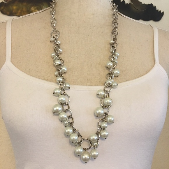 Vintage Jewelry - Vintage 90s pearl accent silver tone link necklace